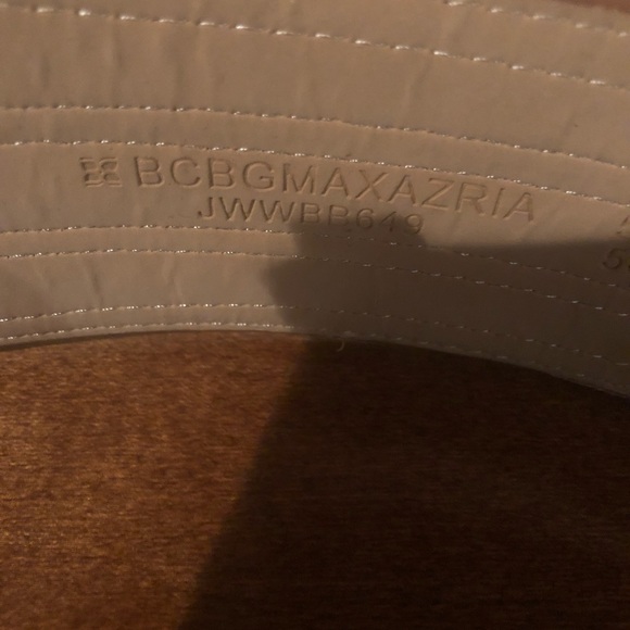 BCBG turn lock belt - Picture 5 of 6